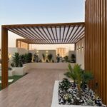 تنسيق حدائق بالدمام والخبر وتركيب العشب الصناعي والشلالات والمظلات والغرف الزجاجية